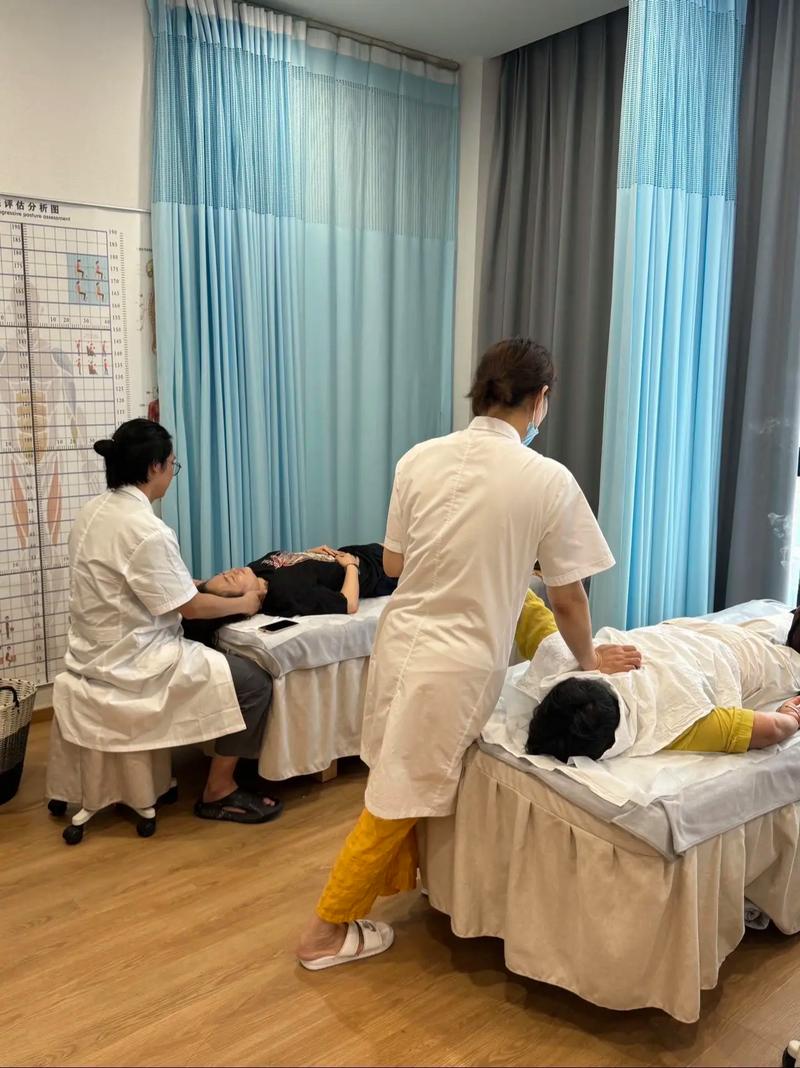 武汉按摩哪里专业？李强踩坑与挖宝的按摩体验启示