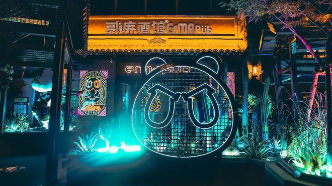 好友阿杰的经历或能转变你对武汉夜生活的认知，文末有惊喜彩蛋